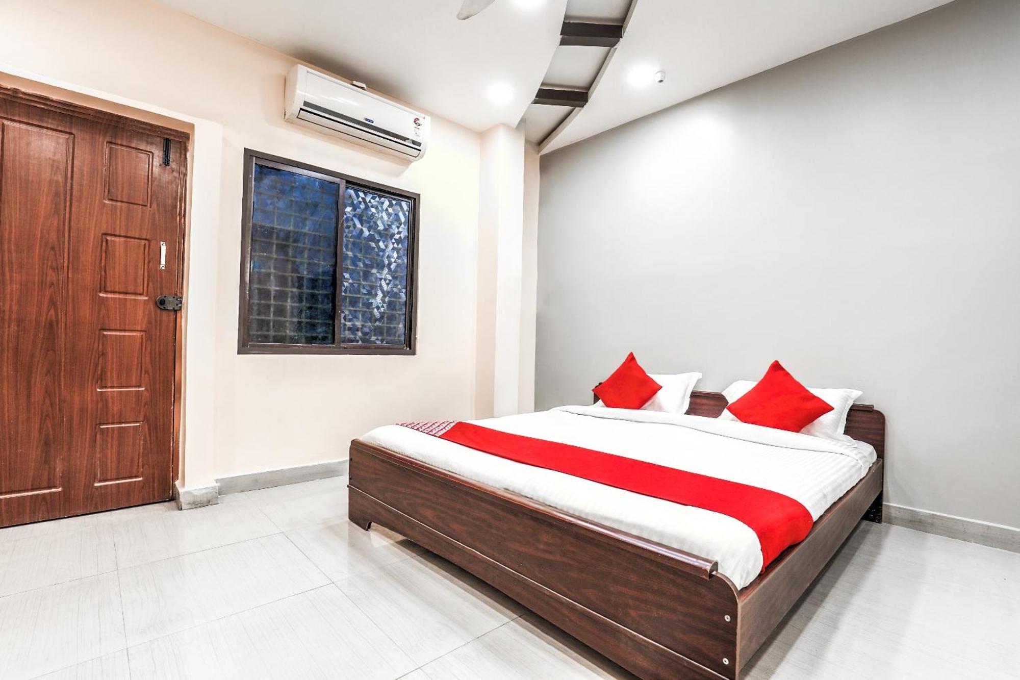 Super Oyo Hotel O Sathya Inn Warangal Exterior photo